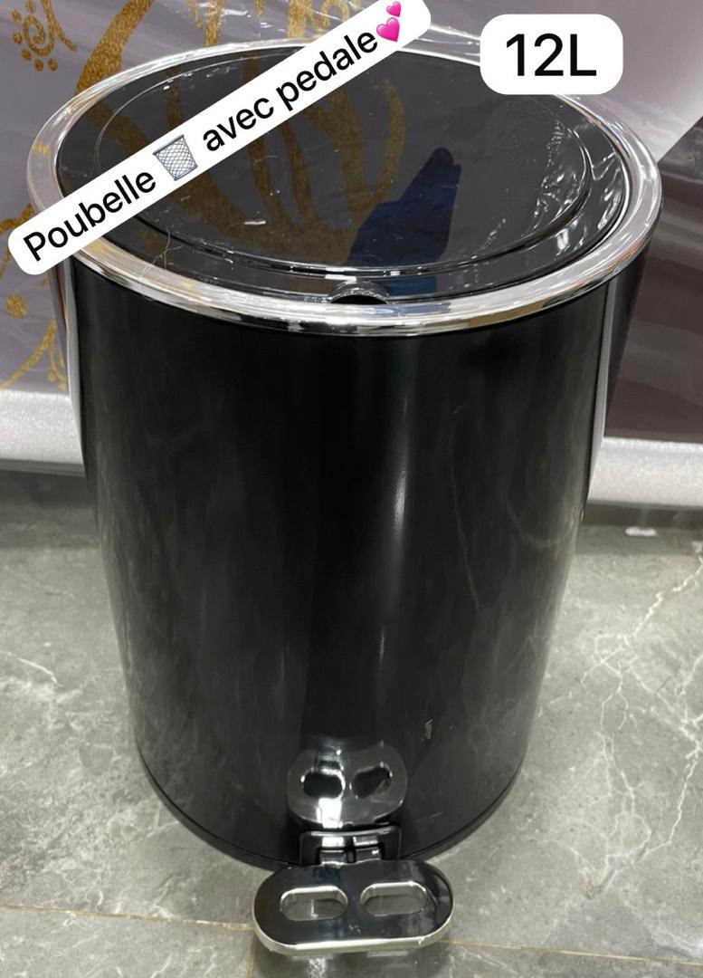 Poubelle avec pédalier 8 litres