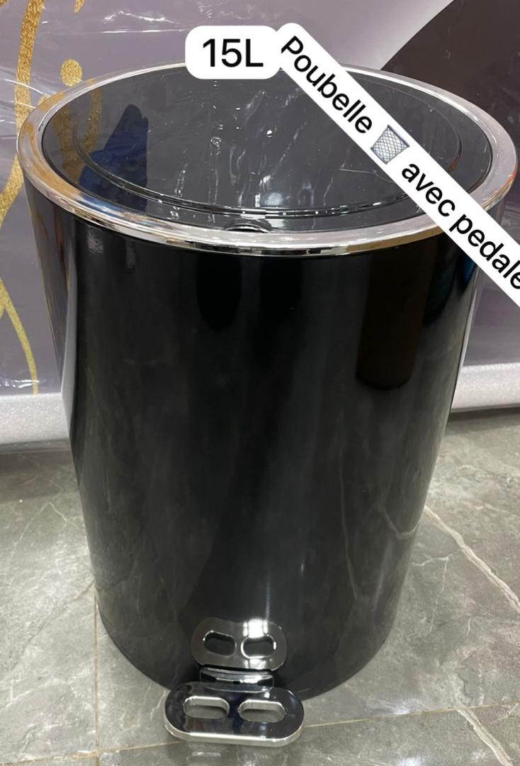 Poubelle avec pédalier 8 litres