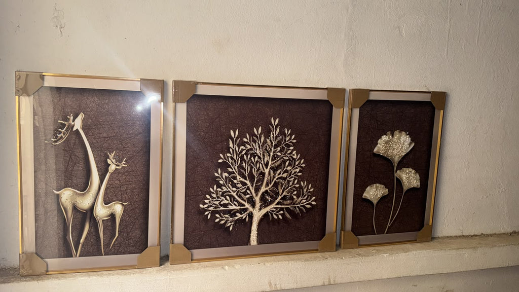 3 tableaux décoratifs en enluminieume